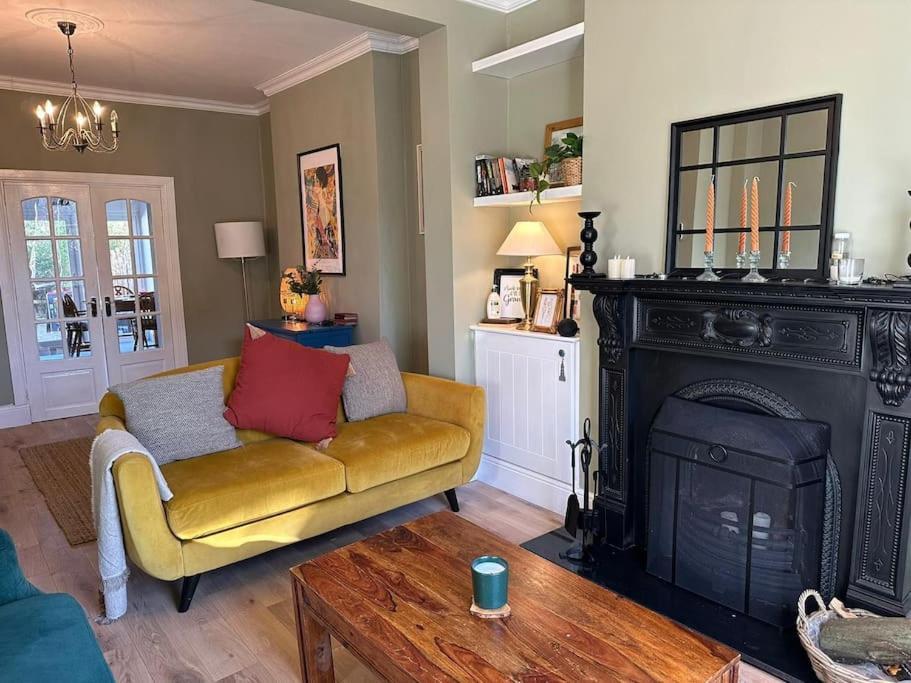Townhouse In Belfast, Newtownabbey. 빌라 외부 사진