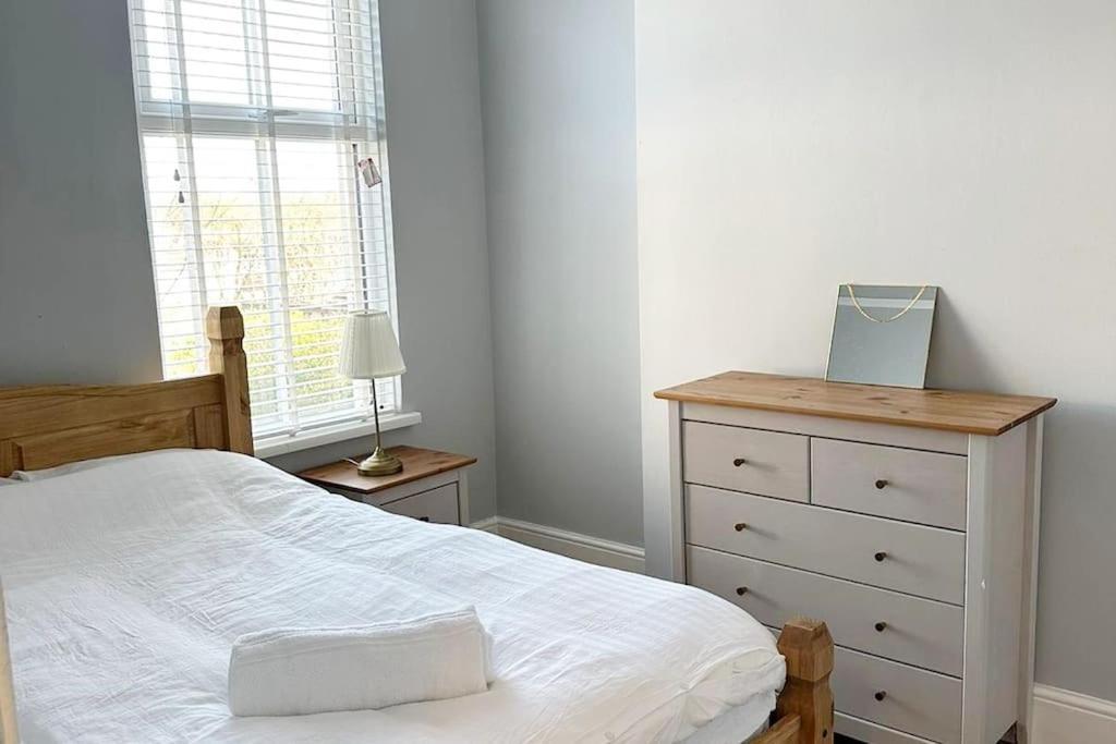 Townhouse In Belfast, Newtownabbey. 빌라 외부 사진